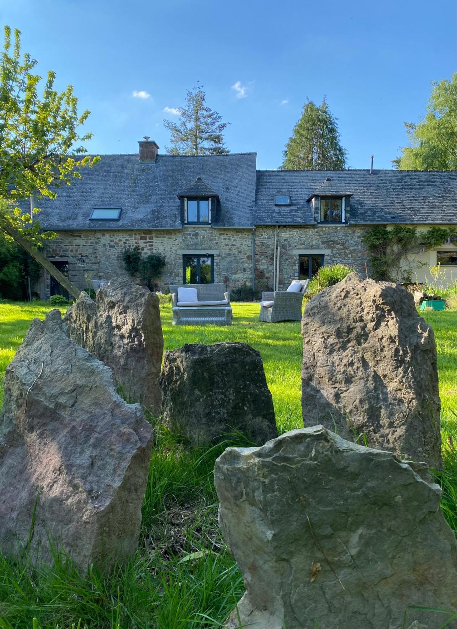 L'Hotie De Broceliande, Au Coeur Des Sites Naturels Et Legendaires แปงปง ภายนอก รูปภาพ